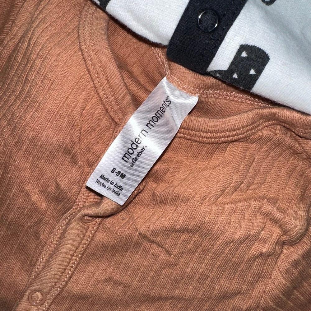 Lot of 9 Items Baby Boy 6-9 & 9-12 Months Assorted Clothing Bundle - Picture 11 of 14